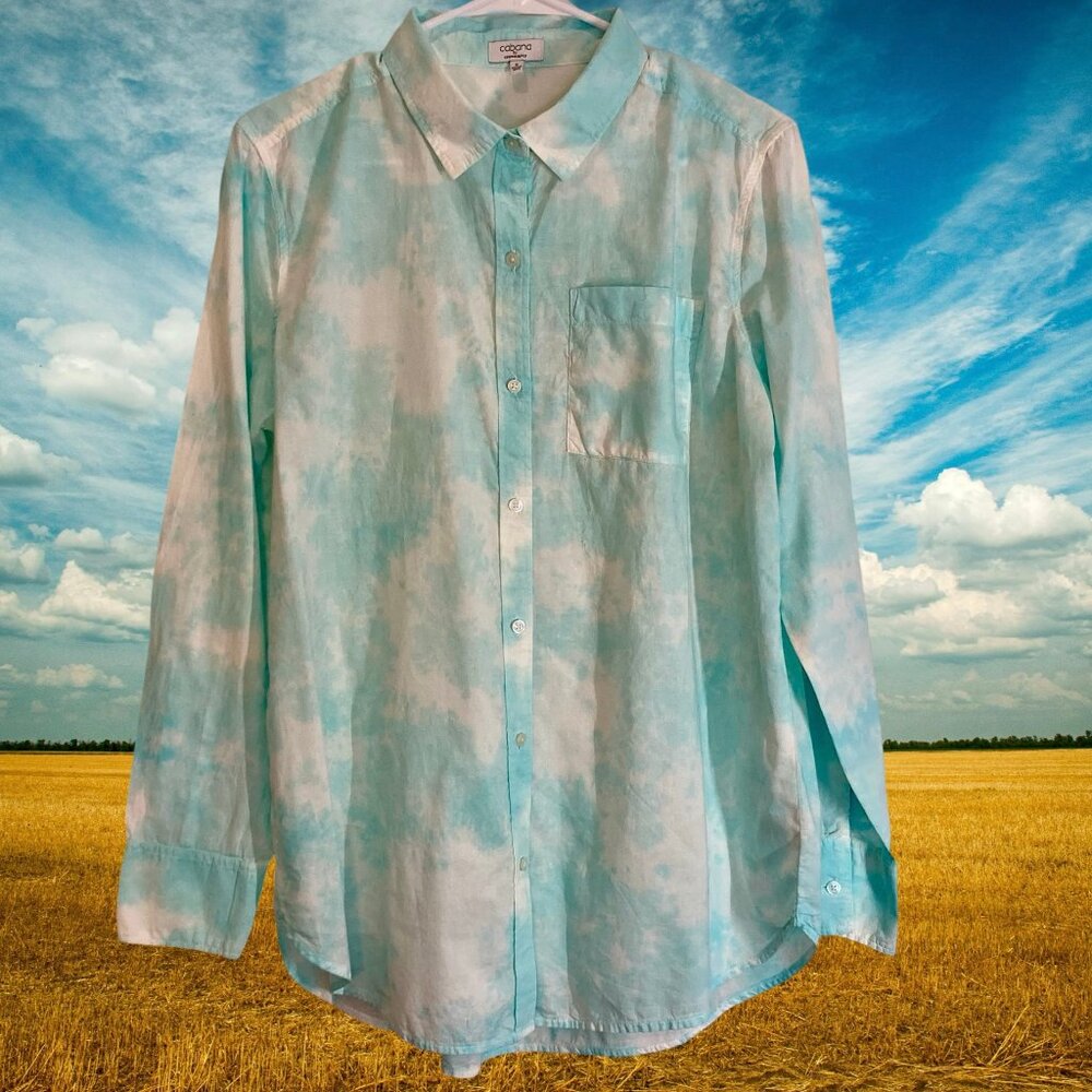 Soft and Breezy Cabana Button Down Shirt in Size S